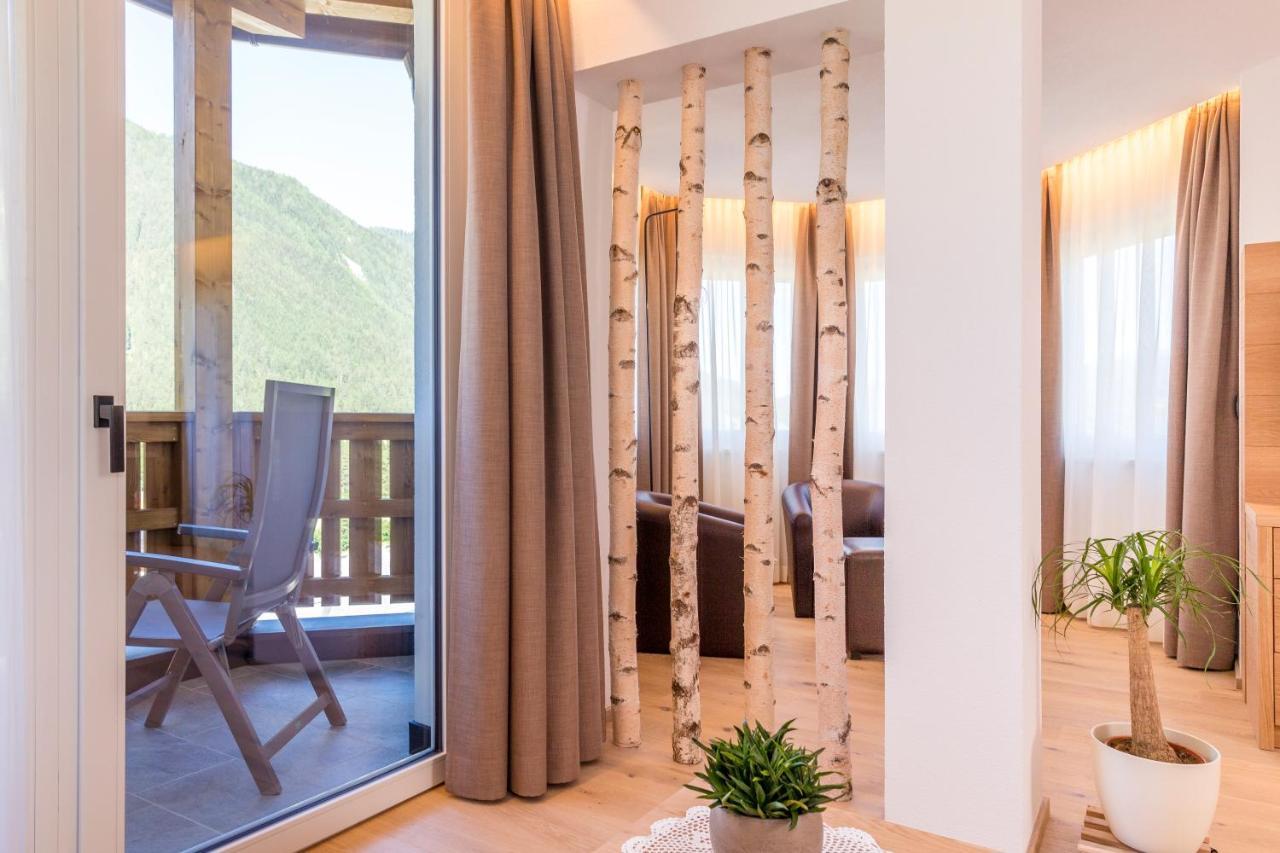 Hotel Royal Und Ferienhaus Annabel Sexten Bagian luar foto