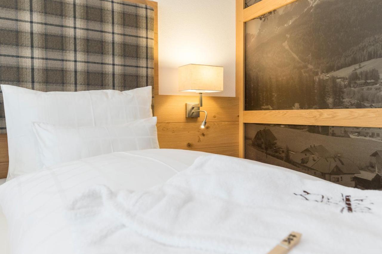 Hotel Royal Und Ferienhaus Annabel Sexten Bagian luar foto